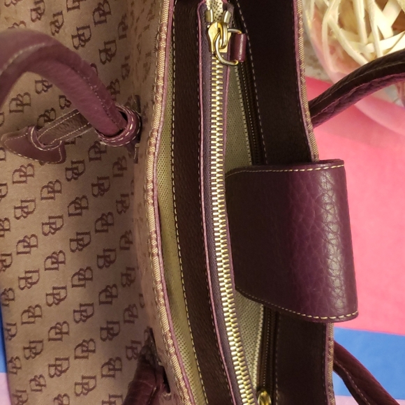 Purse - Picture 6 of 7